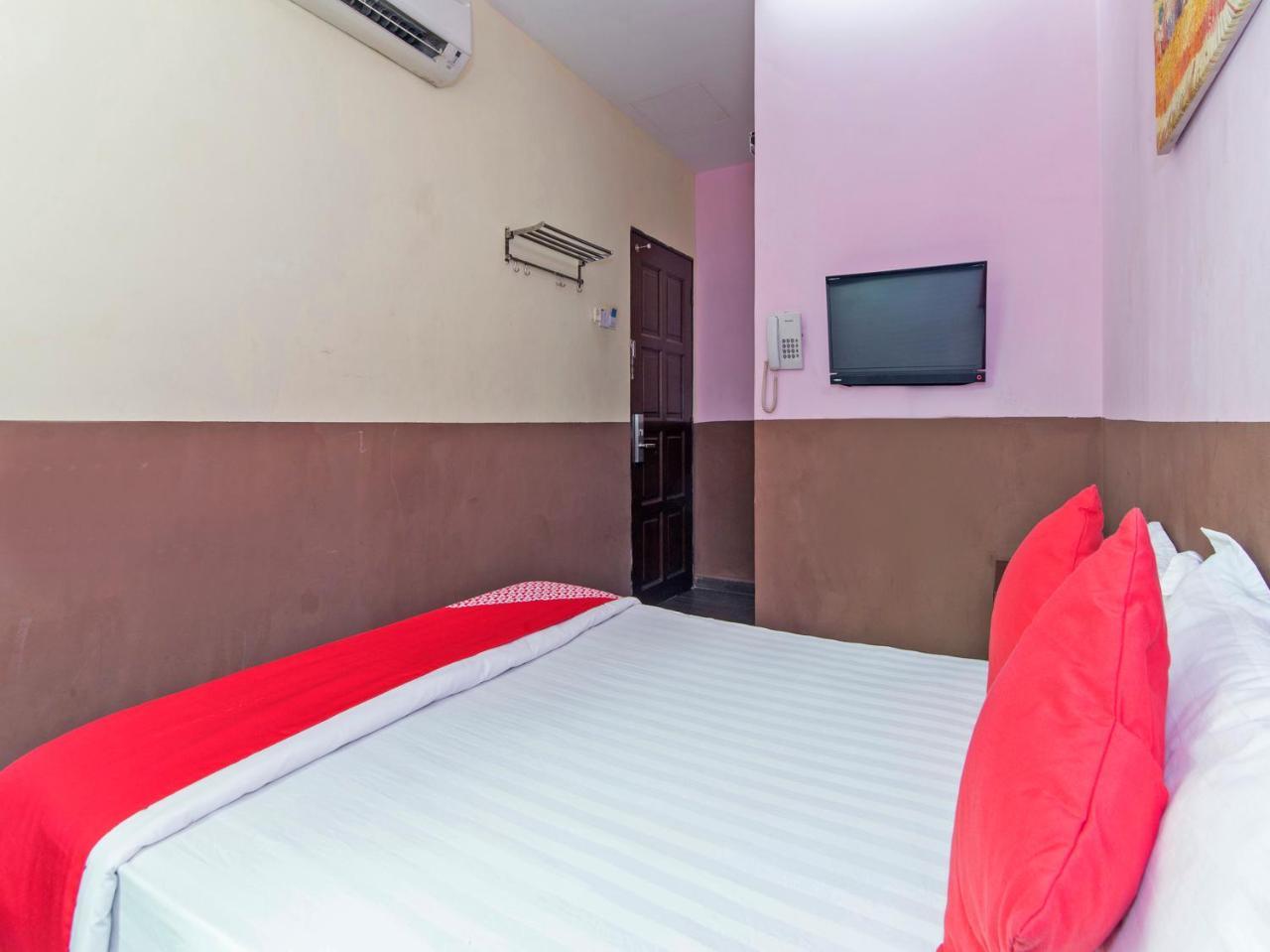 Oyo 172 Spring Hotel Куала Лумпур Екстериор снимка