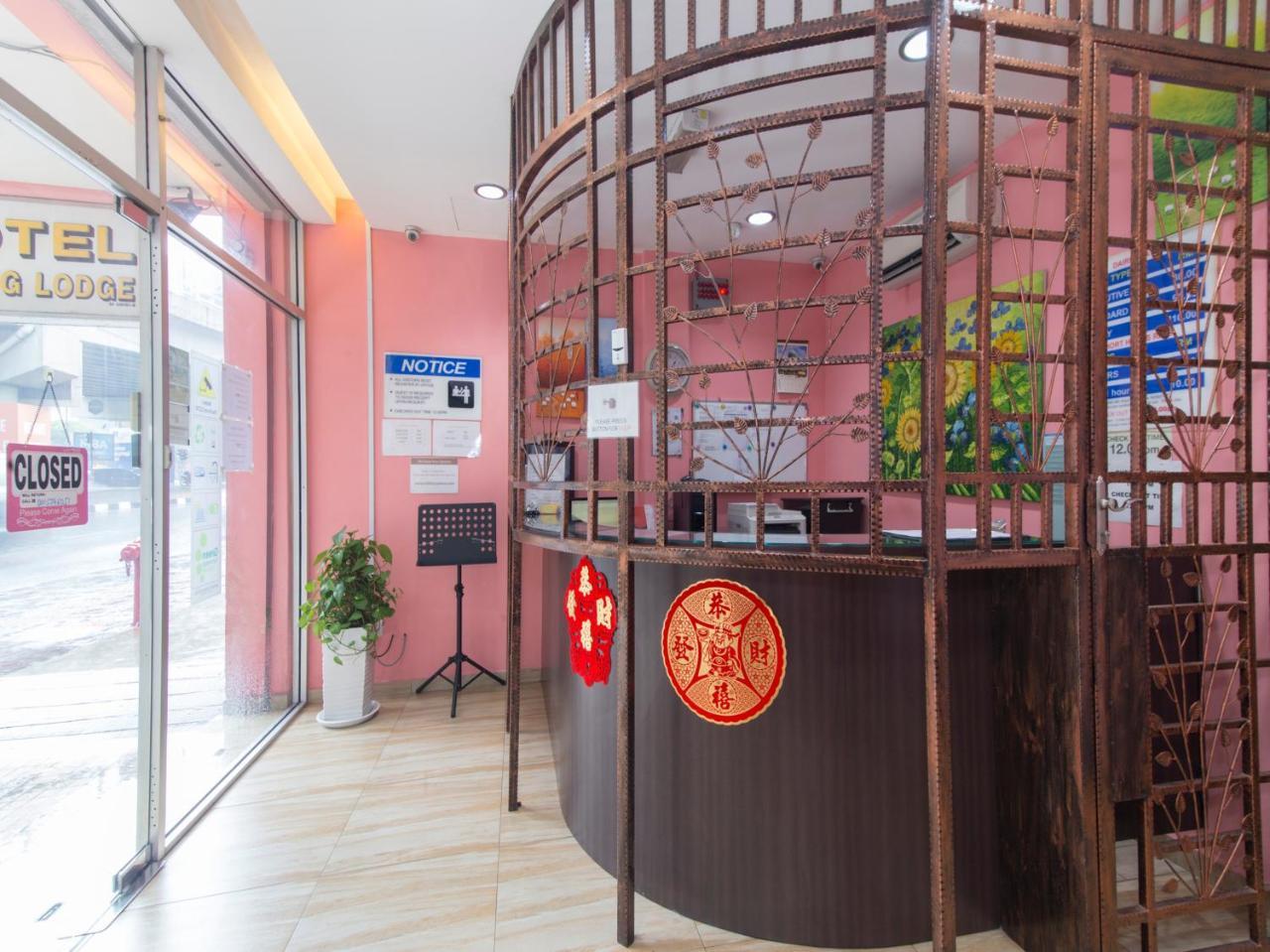 Oyo 172 Spring Hotel Куала Лумпур Екстериор снимка