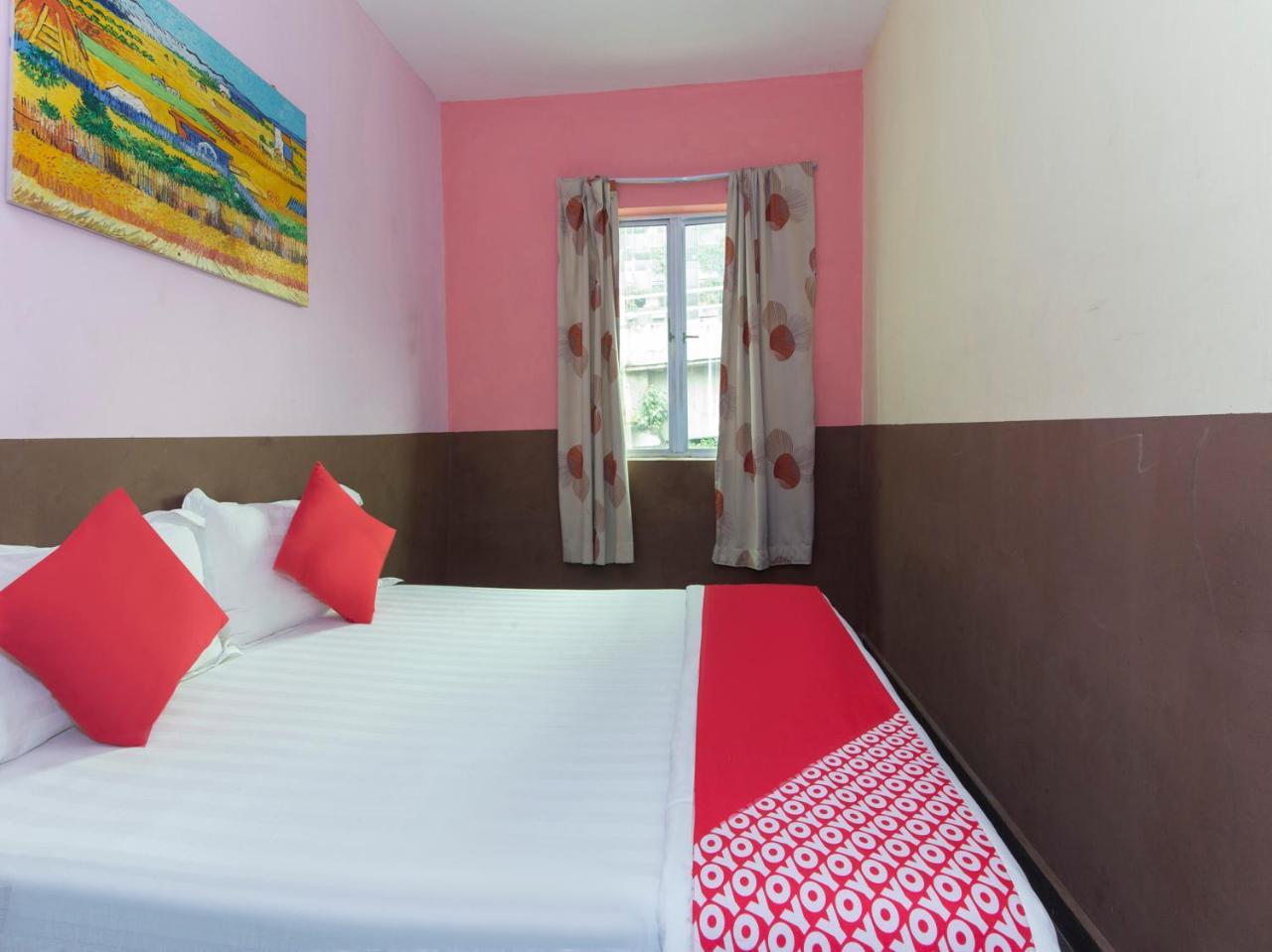 Oyo 172 Spring Hotel Куала Лумпур Екстериор снимка