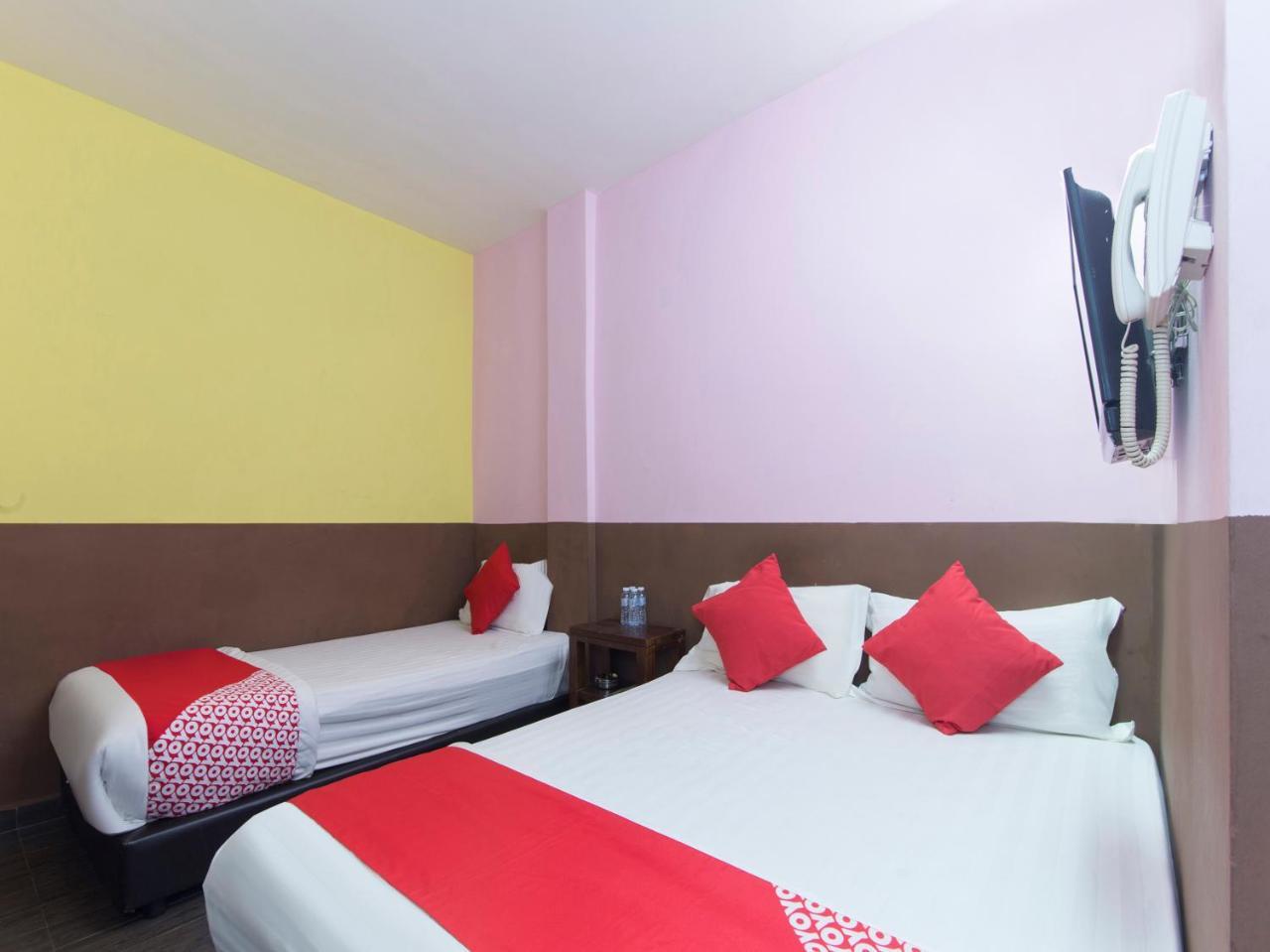 Oyo 172 Spring Hotel Куала Лумпур Екстериор снимка