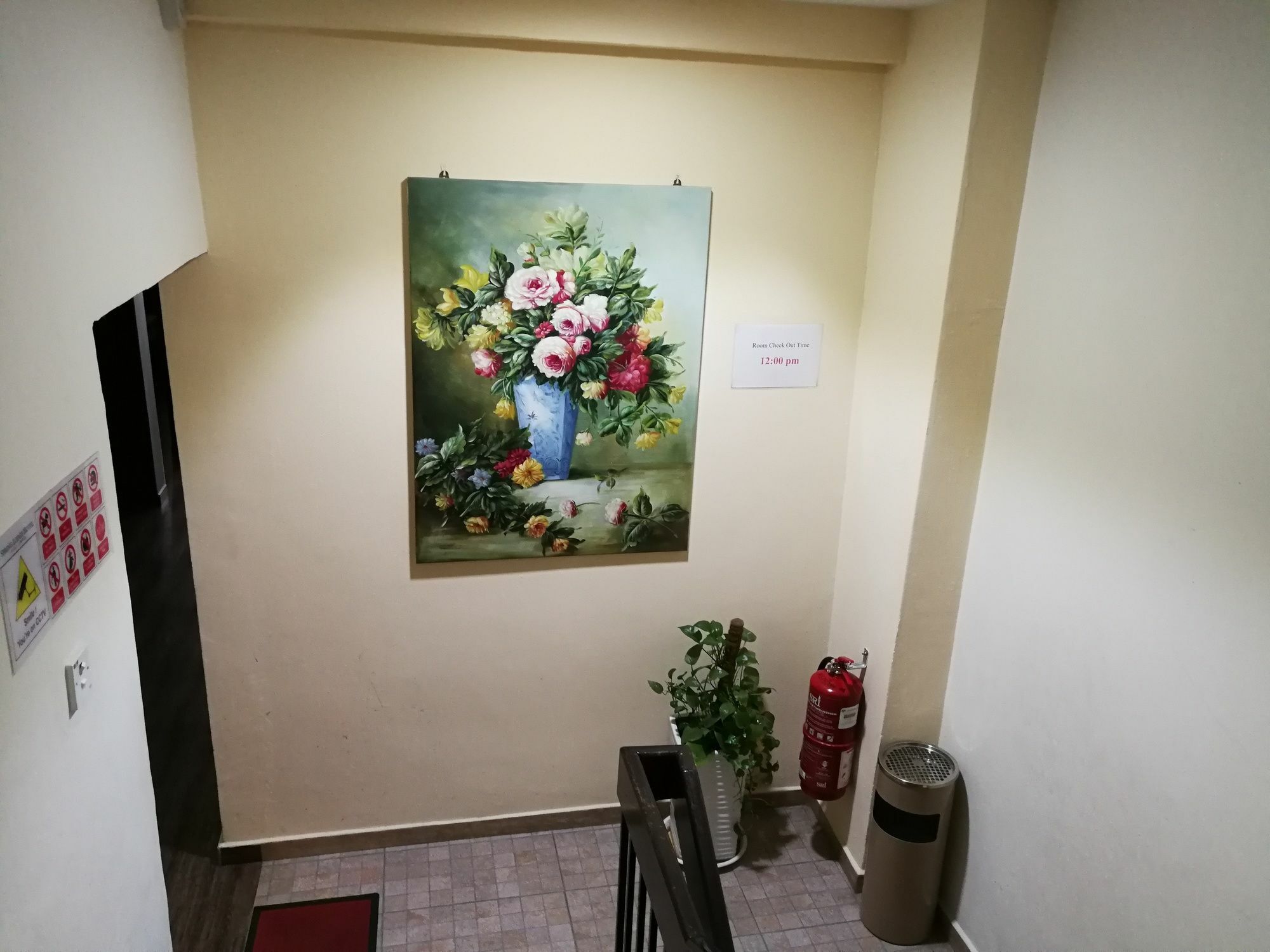 Oyo 172 Spring Hotel Куала Лумпур Екстериор снимка