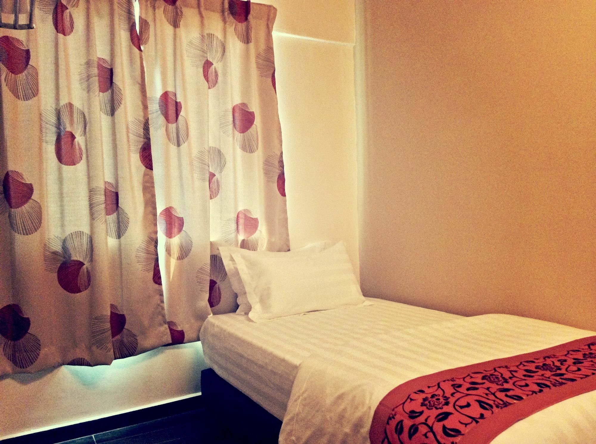 Oyo 172 Spring Hotel Куала Лумпур Екстериор снимка